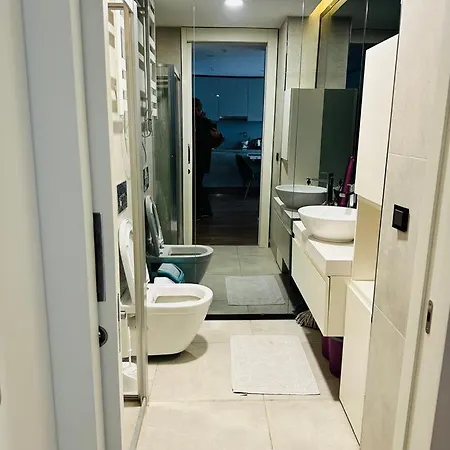 High Floor Lux *