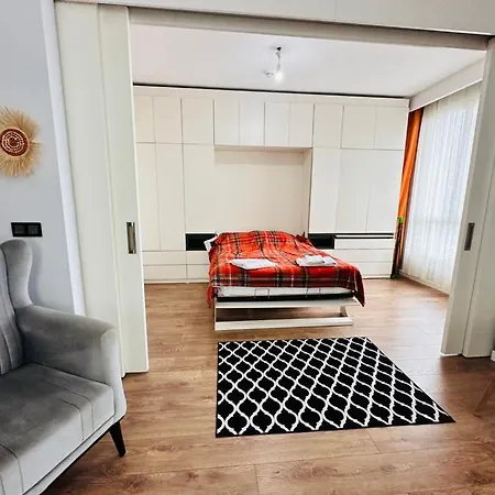 High Floor Lux * Estambul